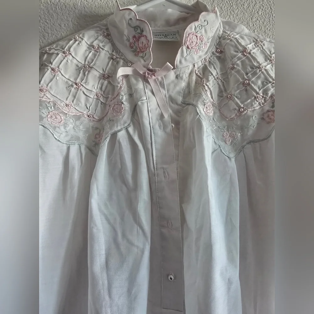 Gilligan & O'Malley White Pajama Top Short Sleeves
